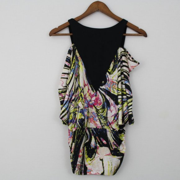 ⬇️$15 Bebe Black & White Cold Shoulder V-Neck Top - Picture 9 of 16